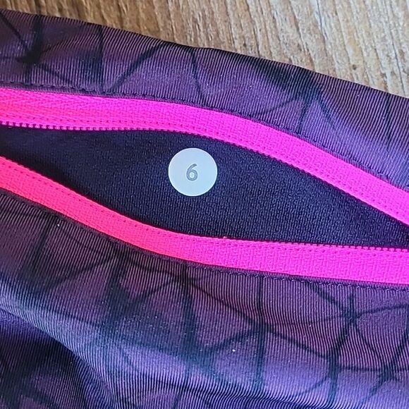 Lululemon Run Times Eggplant Purple Black Size 6 - Picture 2 of 4